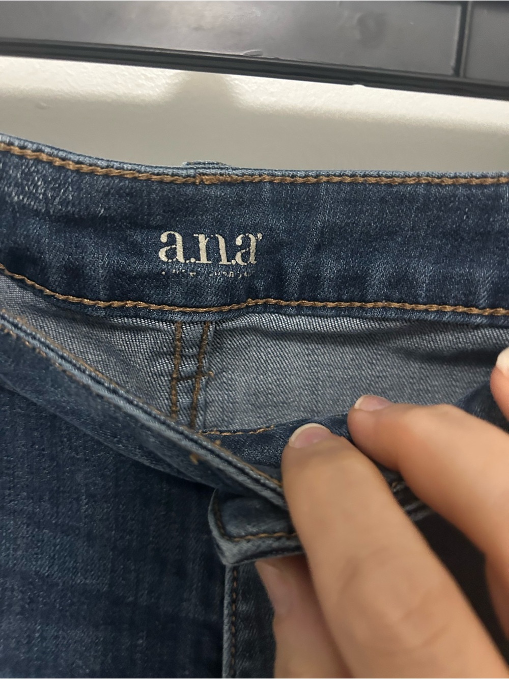 a.n.a Dark Blue Straight-Leg Women's Jeans - Picture 5 of 8